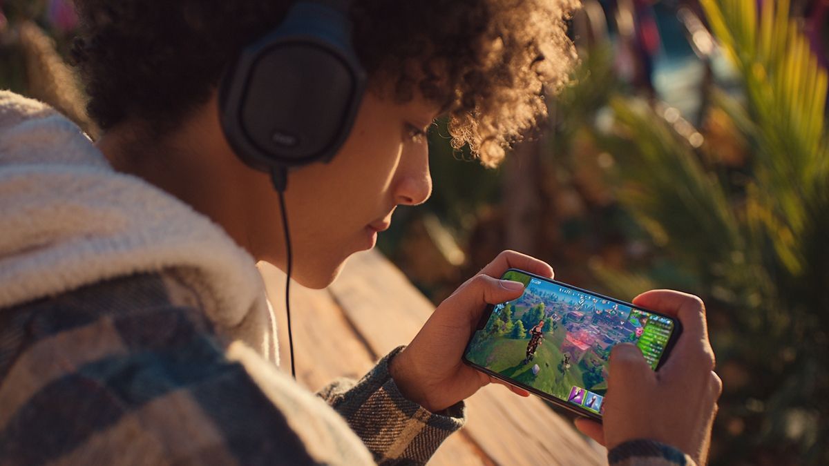 Why are Fernando Mendoza’s Fortnite posts tied to Epic Games?